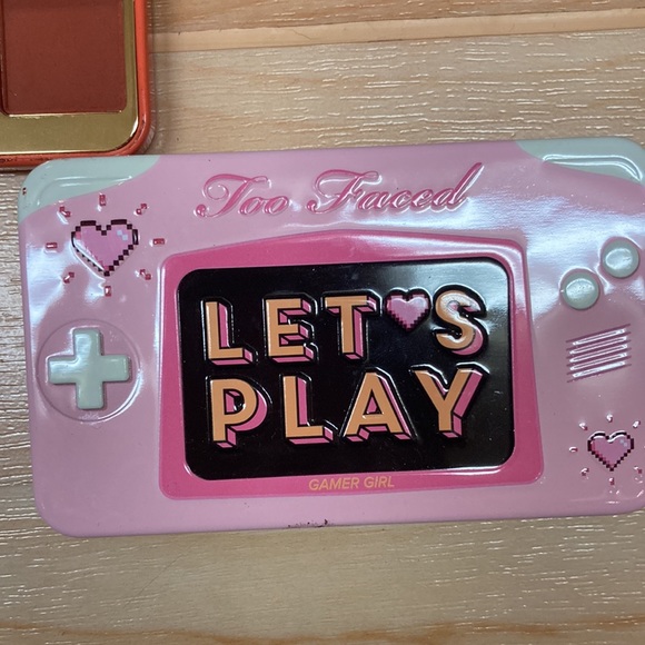 bundle of 4 too faced mini palettes - Picture 3 of 10